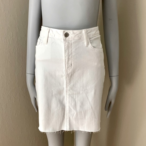 JUST BLACK DENIM Stretch Cotton Raw Hem Skirt Style # CD132K - Picture 14 of 16